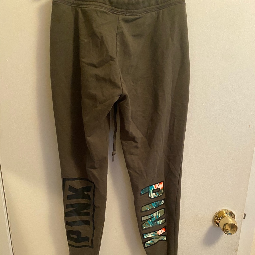 Victoria’s Secret, Forest Green PINK HIBISCUS
